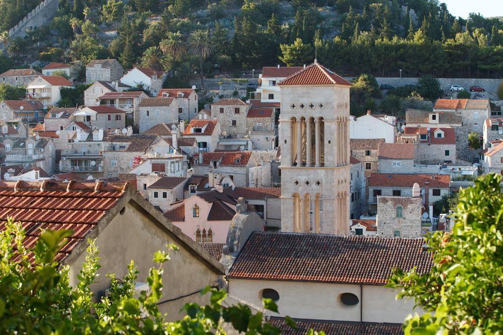 Apartment Dubica Hvar Town Exteriör bild
